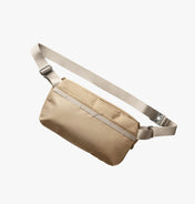 UNIQ DENVER CANVAS CROSSBODY BAG (5L) - DESERT KHAKI (DESERT KHAKI)